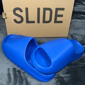 Brand New in Box Yeezy Adidas Slides - Azure